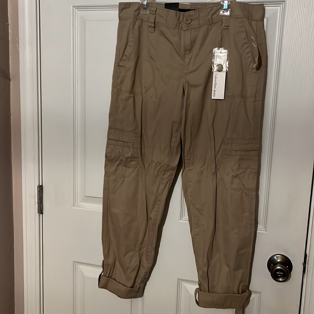 Calvin Klein Tan Capris